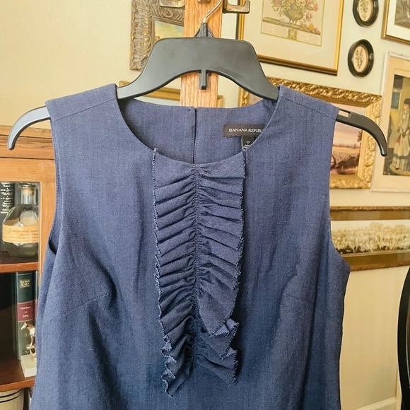 Banana Republic women’s sleeveless ruffle chambray blouse 95% wool SZ 0 blue - Picture 5 of 10